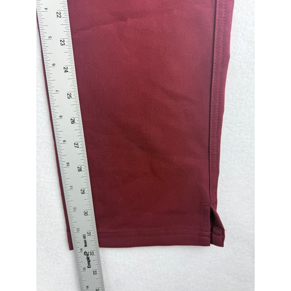FIGS Technical Collection Women's Small Short Burgundy Cargo Scrub Pants - Picture 8 of 8